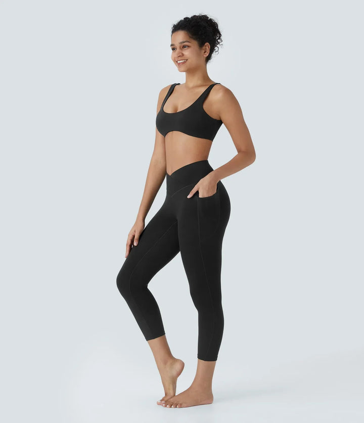 SoftlyZero högmidjad crossover ficka capri yogaleggings