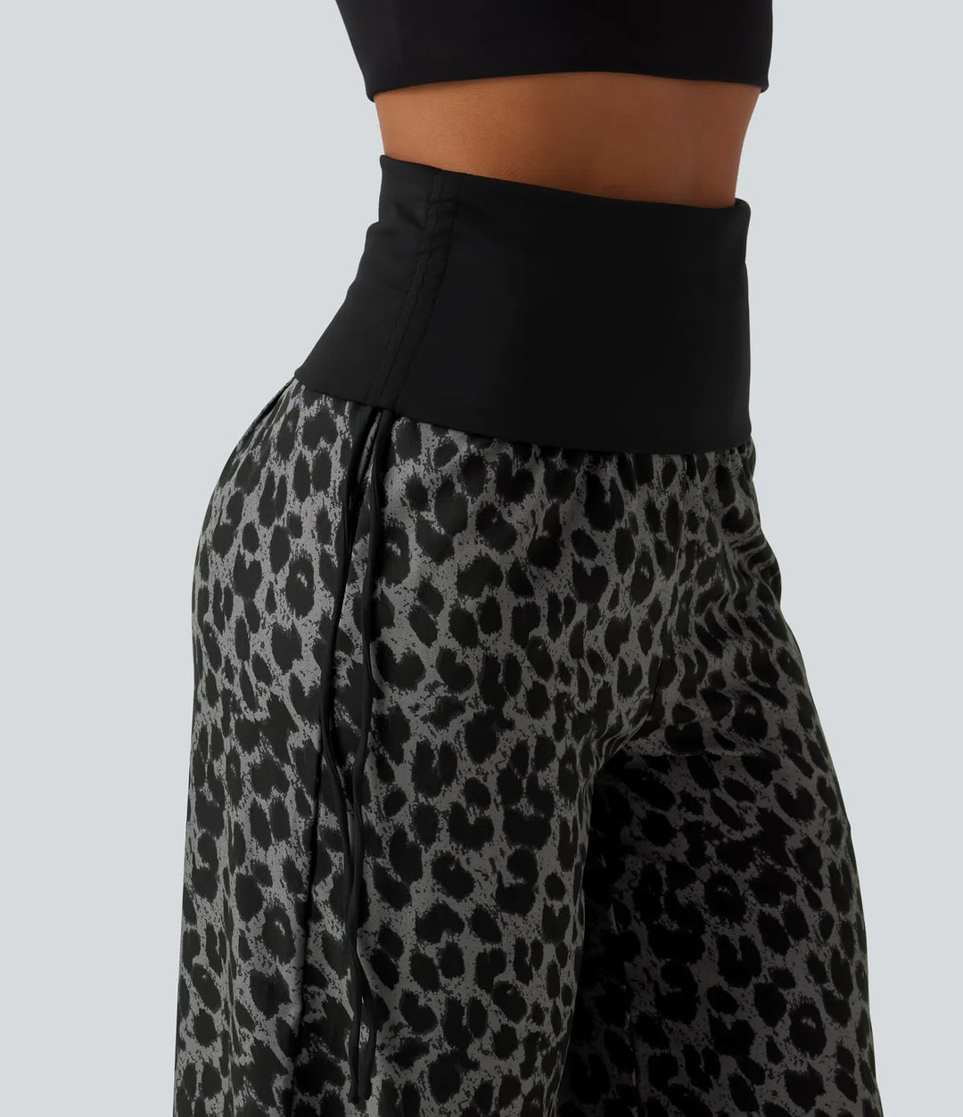 Vikbar midja med hög midja rynklad dragsko baggy leopardmönstrad vardagsbyxor med fickor