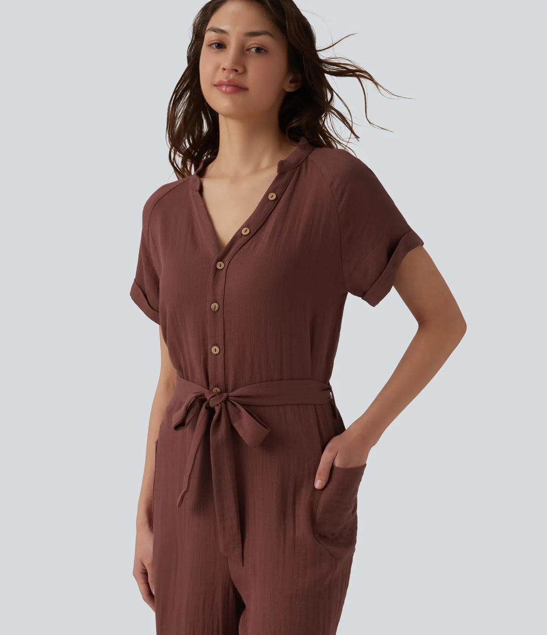 V-ringad kortärmad bältad croppad vardaglig baggy jumpsuit med fickor