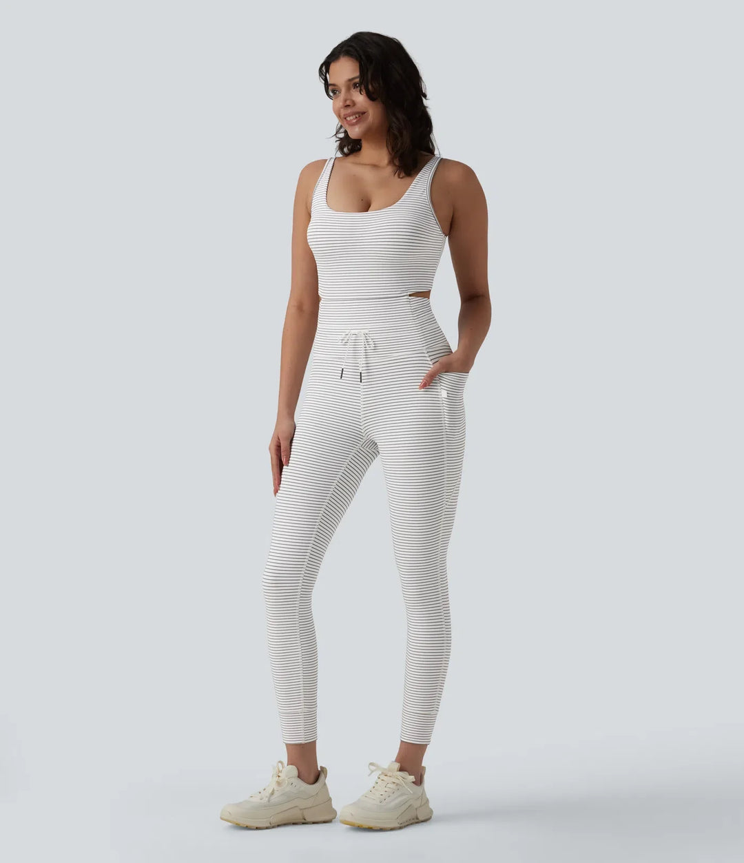 U-ringad skuren-ut dragsko magkontroll randig yoga jumpsuit med fickor-Easy Peezy Edition