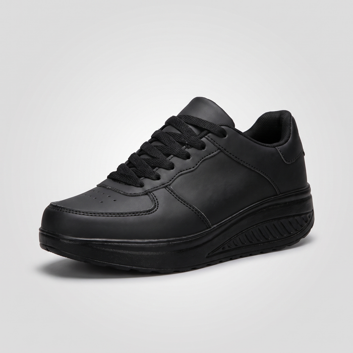 CHLOE SNEAKERS