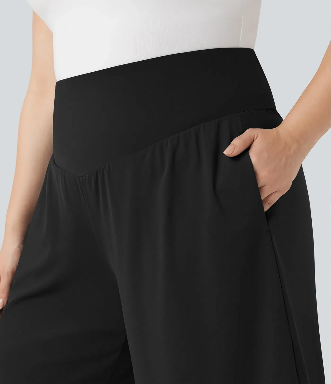 Plusstorlek SoftlyZero Airy med hög midja InstantCool yoga bermudashorts med fickor