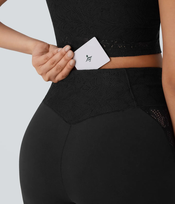 SoftlyZero högmidjad crossover ficka kontrastspets utsvängd yogaleggings