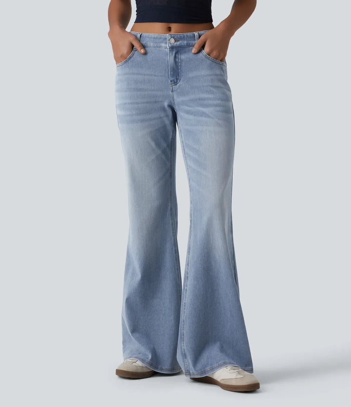 Halara Flex med låg midja utsvängd tvättad vardagsjeans med fickor