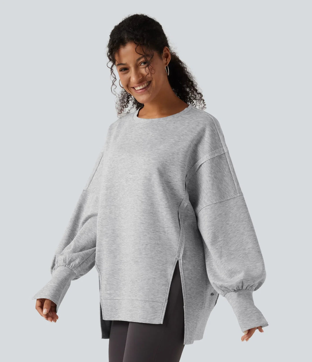 Rund hals nedhasad långärmad slits fåll vardaglig sweatshirt