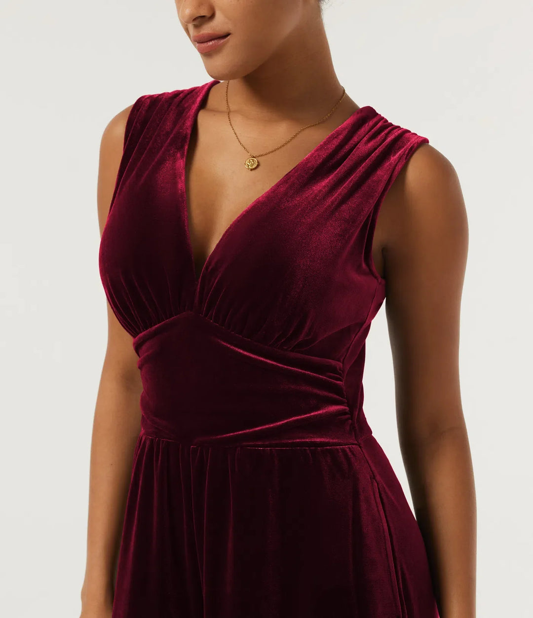 V-ringad rynkat vida ben sammet fest jumpsuit med inbyggd BH och fickor -Easy Peezy Edition