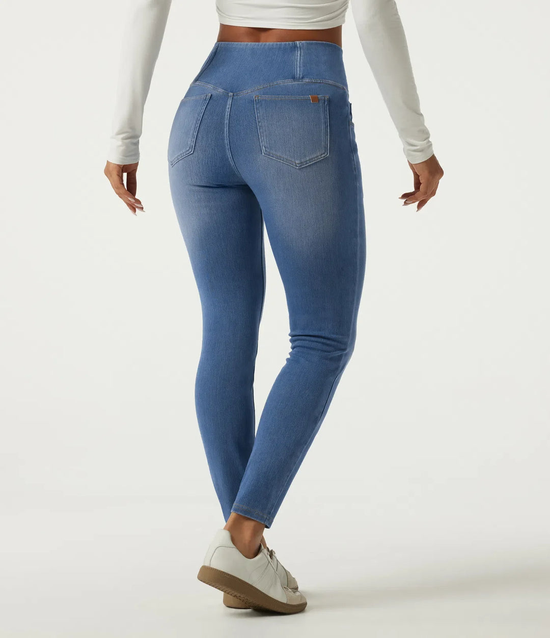 Lyckera Flex högmidjad magkontroll crossover skinny vardagsjeans med fickor