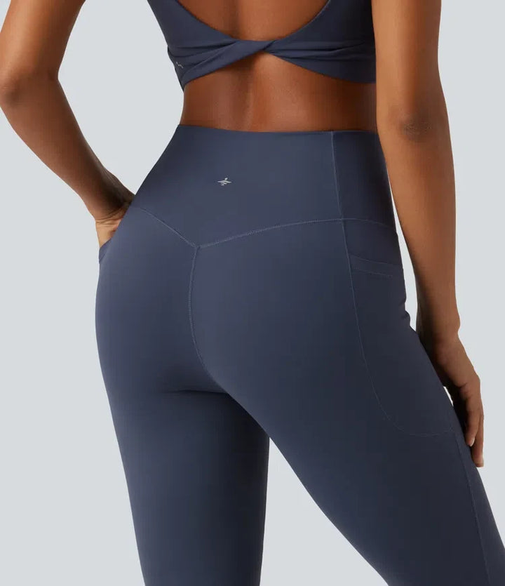 Halara UltraSculpt med hög midja spets upp utsvängd yogaleggings med fickor