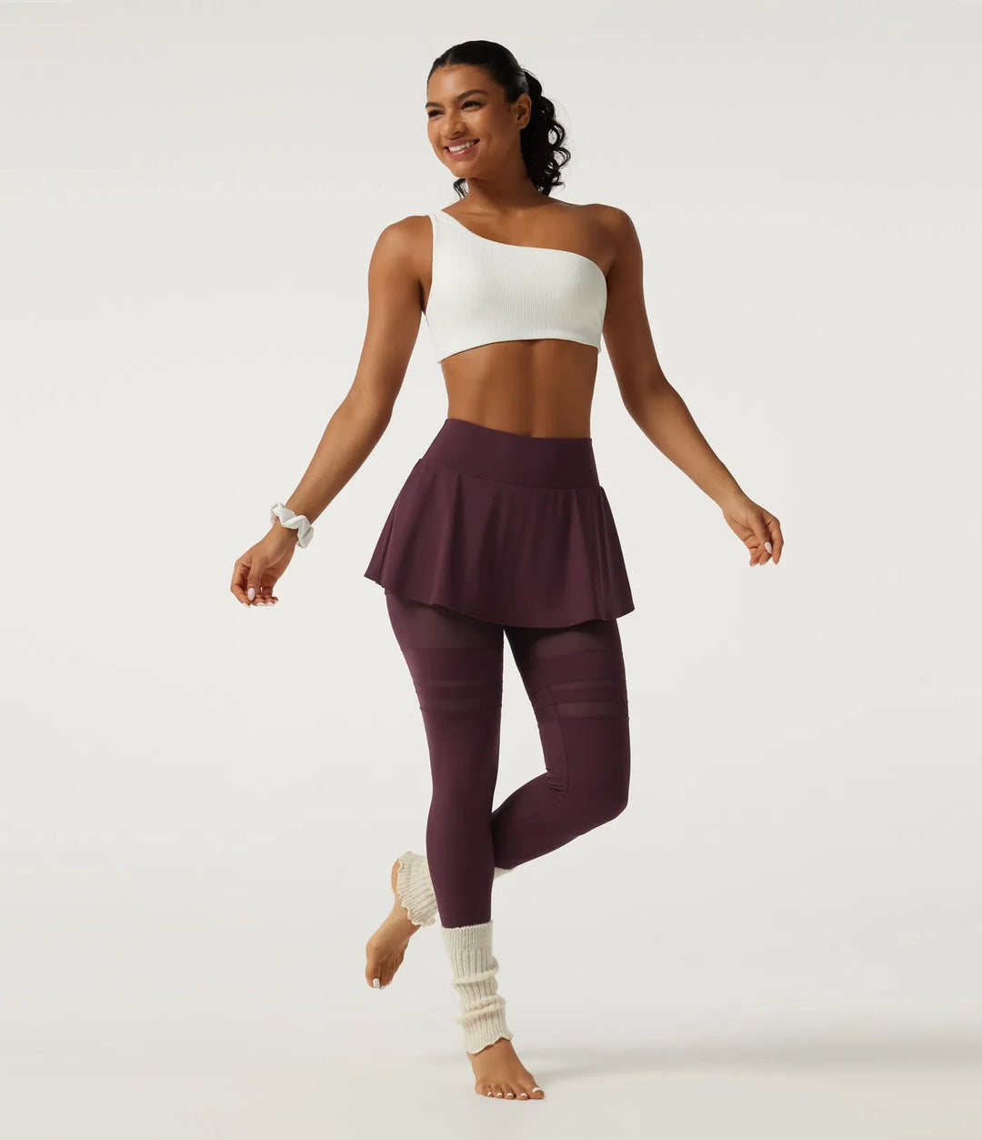 SoftlyZero Airy med medelhög midja plisserad kontrastmesh dansleggings med kjol med fickor