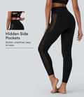 SoftlyZero crossover högmidjad kontrastmesh yogaleggings med ficka