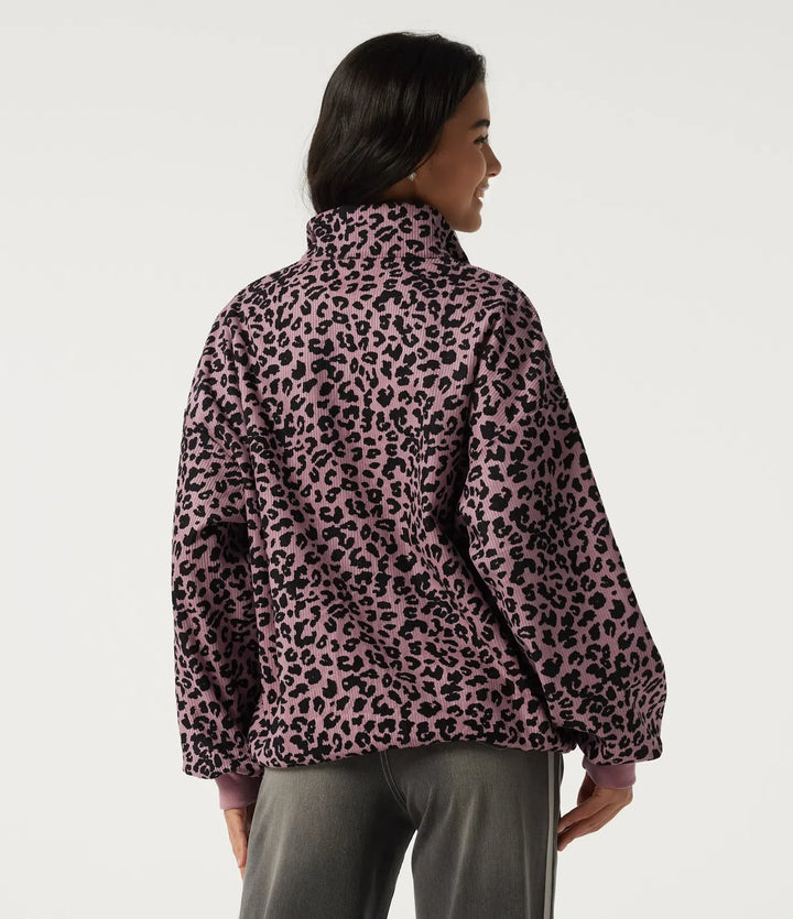 Ståkrage långärmad leopardmönster vardagstopp