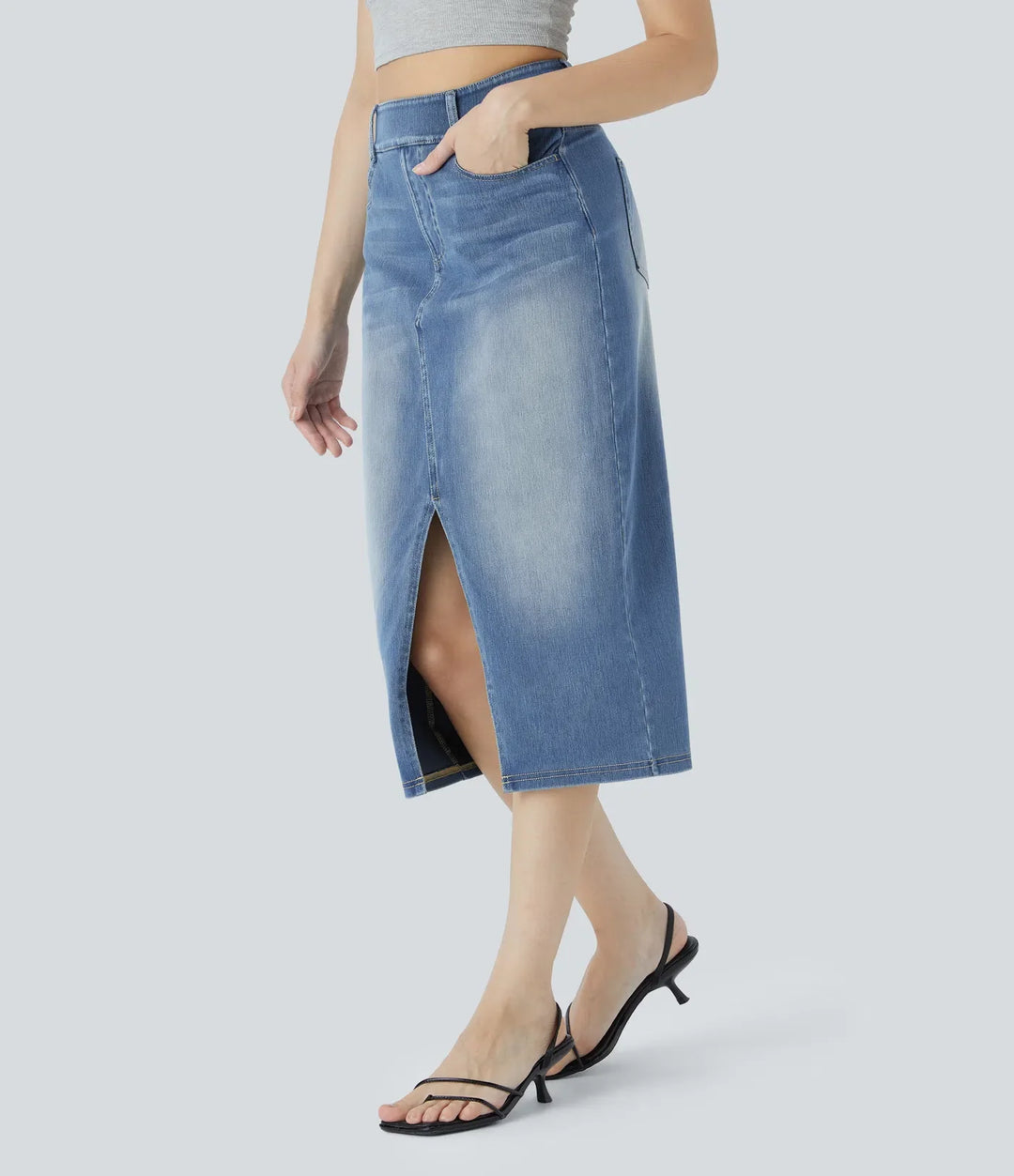 Halara Flex med hög midja och fickor figurnära tvättad denim för vardag midi kjol