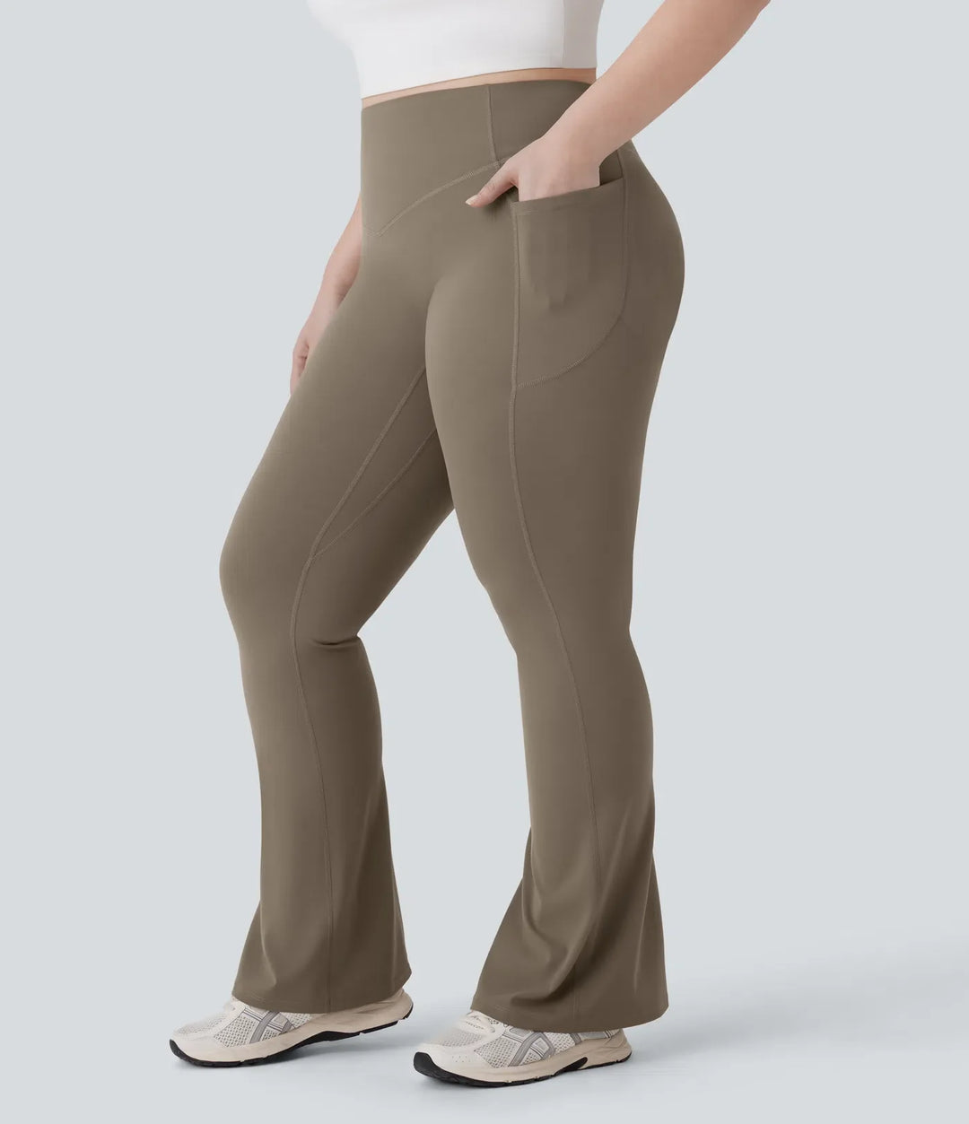 Lyckera UltraSculpt högmidjad scrunch med rumplyft magkontroll ficka formande yoga bootcut plusstorlek leggings