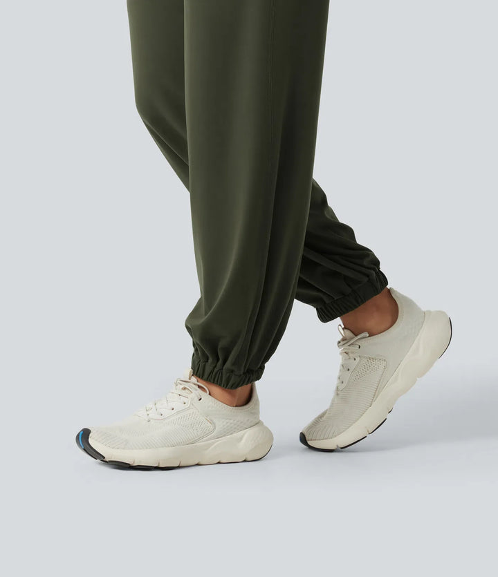 Halara UltraSculpt med hög midja och magkontroll avsmalnande yoga joggingbyxor med fickor