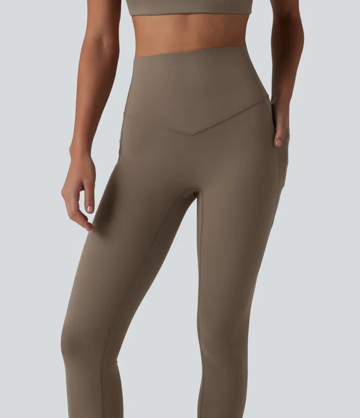 Halara UltraSculpt med hög midja och magkontroll kontrast ribbad yoga 7/8 leggings med fickor