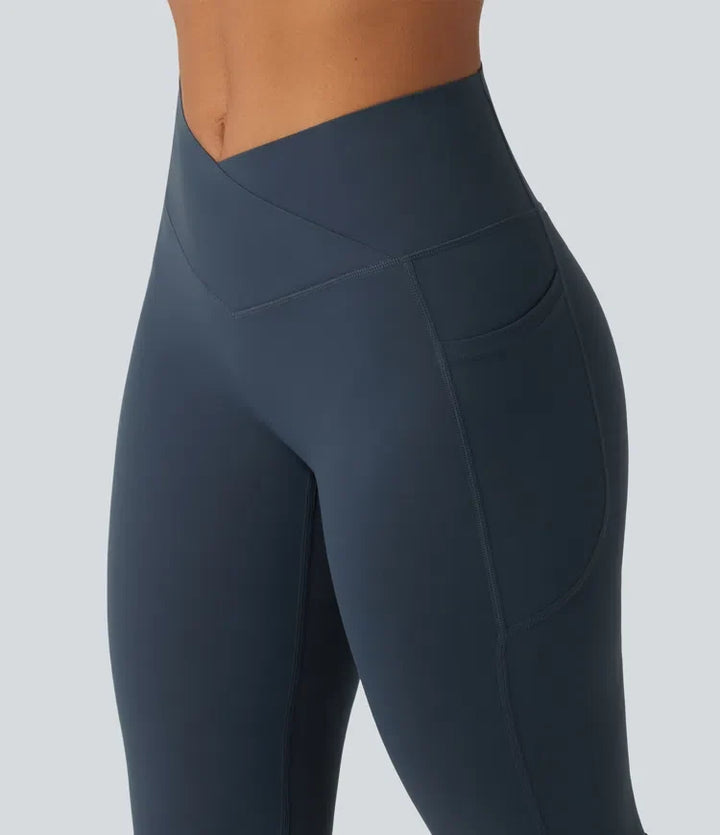 Lyckera UltraSculpt högmidjad crossover magkontroll utsvängd träningsleggings med fickor