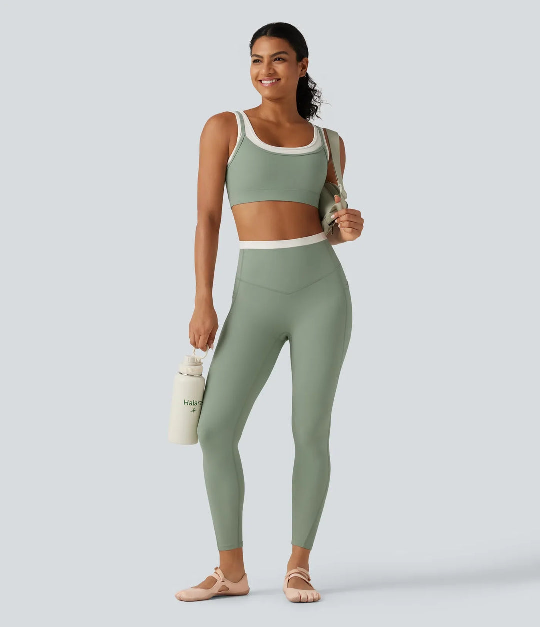 Lyckera UltraSculpt medium stöd U-ringad inbyggd BH vriden färgblock yoga sport-BH