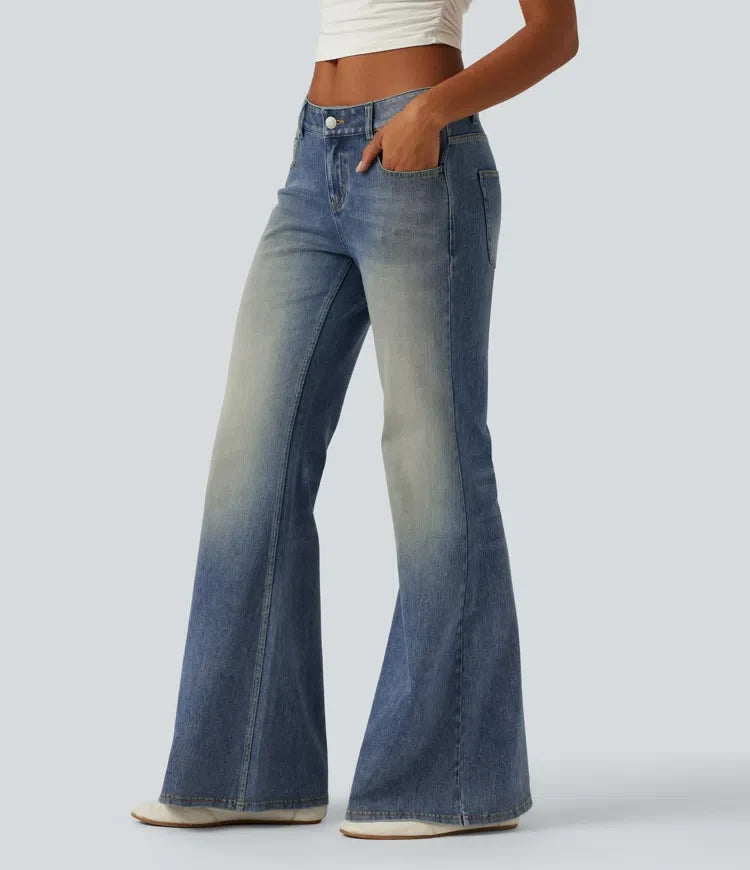 Halara Flex med låg midja utsvängd vardagsjeans med fickor