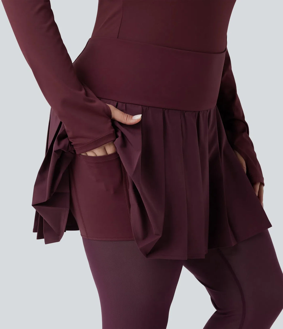 Breezeful med hög midja plisserad 2-i-1 kontrastmesh snabbtorkande dans plusstorlek stigbygel leggings med kjol med fickor