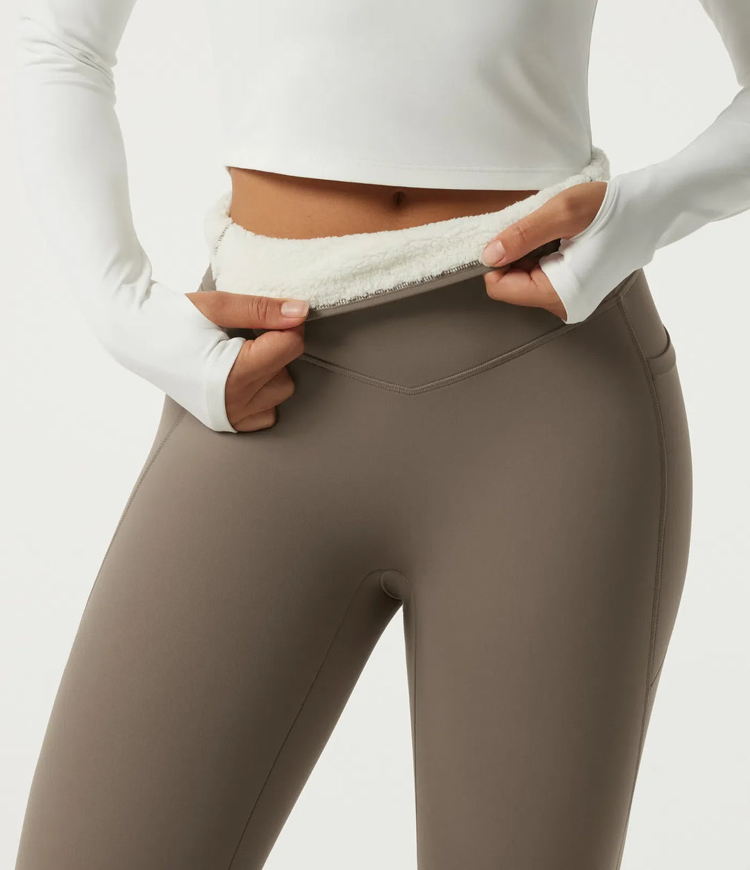 Lyckera UltraSculpt Heat högmidjad magkontroll fleece yogaleggings med fickor