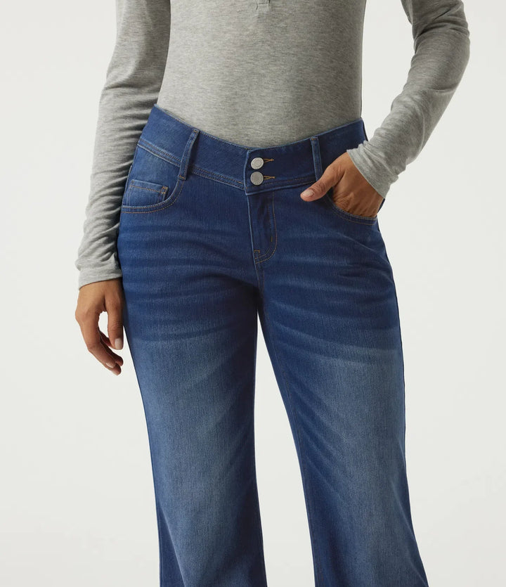Lyckera Flex medelhög midja utsvängd vardagsjeans med fickor