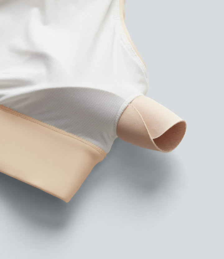 SoftlyZero Plush lätt stöd inbyggd bh korsad sport-bh för yoga