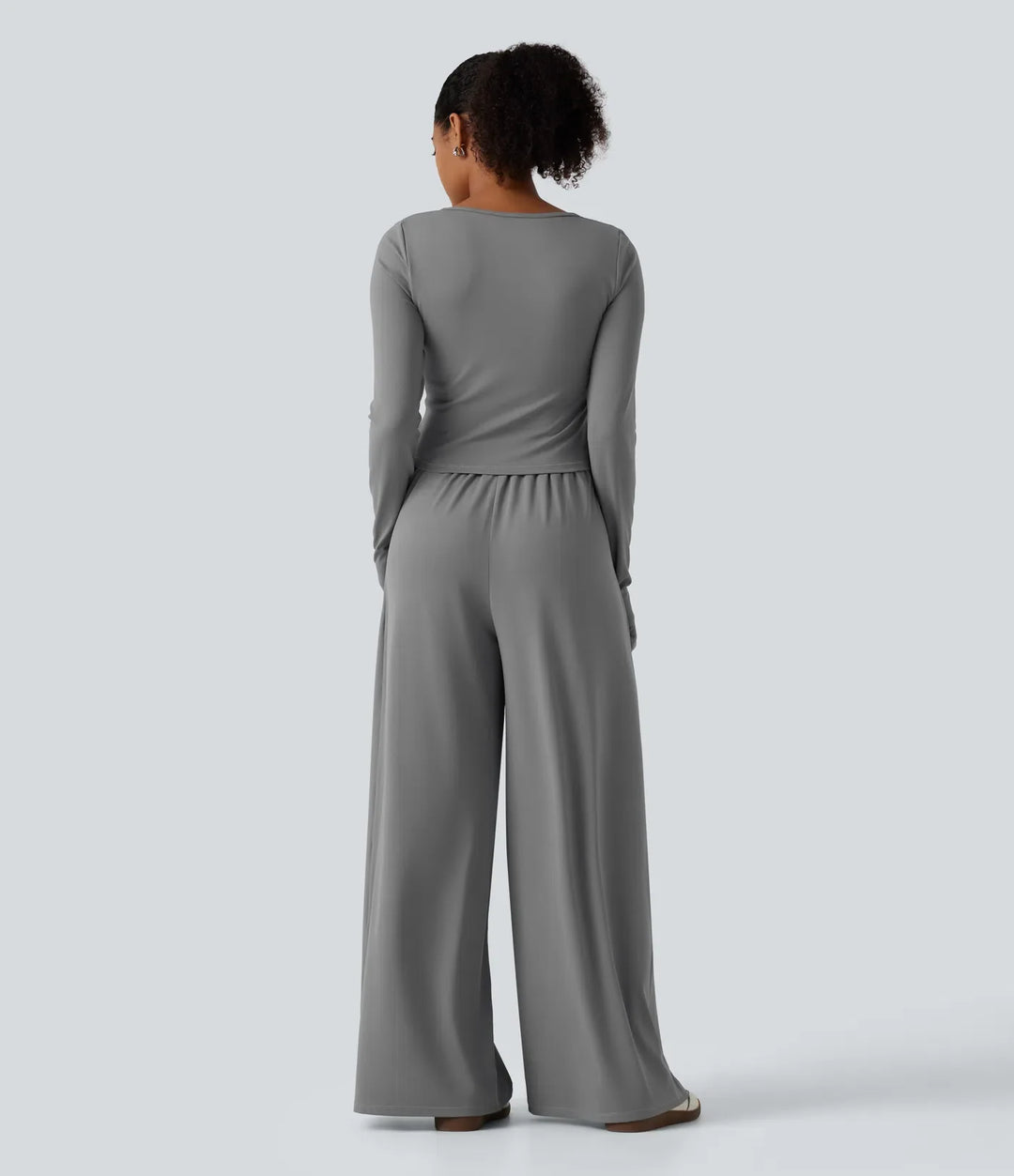 U-ringad långärmad tumhål vida ben rynkat vardaglig jumpsuit med inbyggd BH och fickor -Easy Peezy Edition