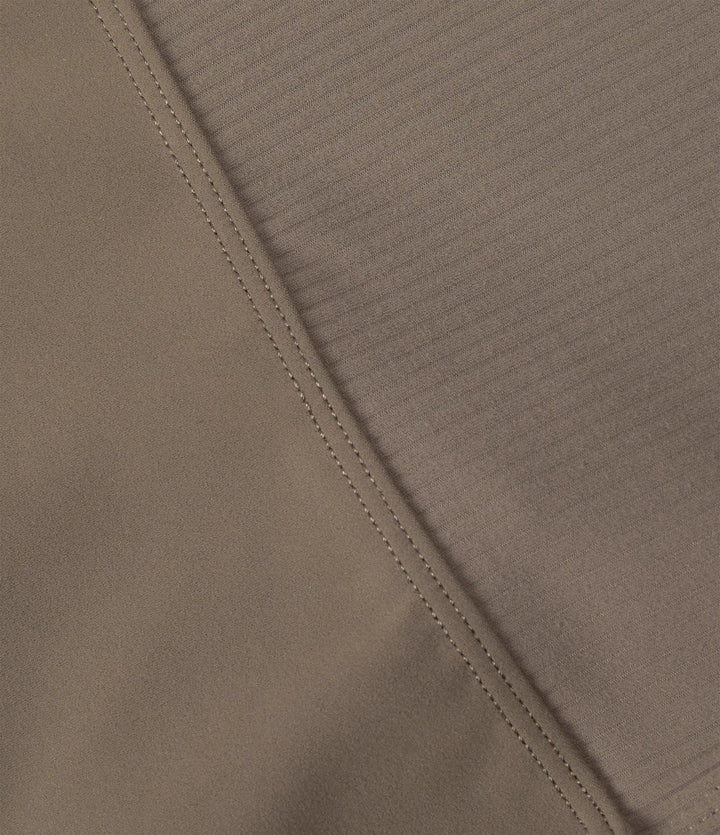 Lyckera UltraSculpt InstantCool ståkrage raglan tumhål rundad fåll yogajacka med fickor