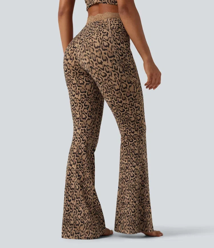 Halara UltraSculpt leopardmönstrad V-formad med hög midja kontrastspets yoga utsvängd leggings med fickor