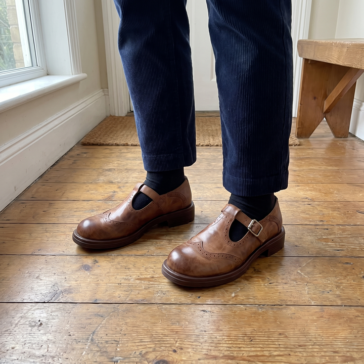 KLASSISKA LÄDERLOAFERS MED SPÄNN