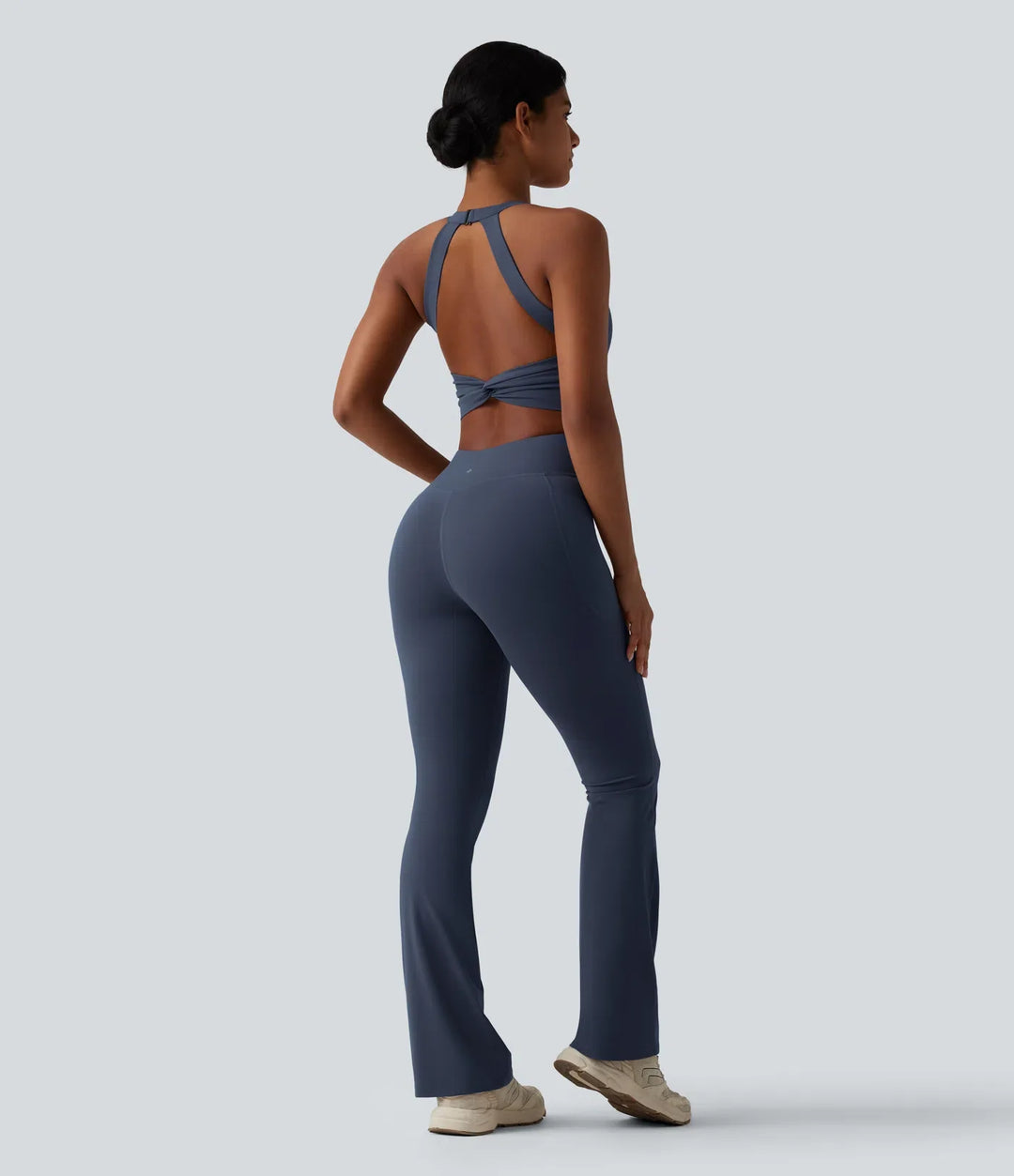 Lyckera UltraSculpt magkontroll bootcut träning jumpsuit med fickor-Easy Peezy Edition