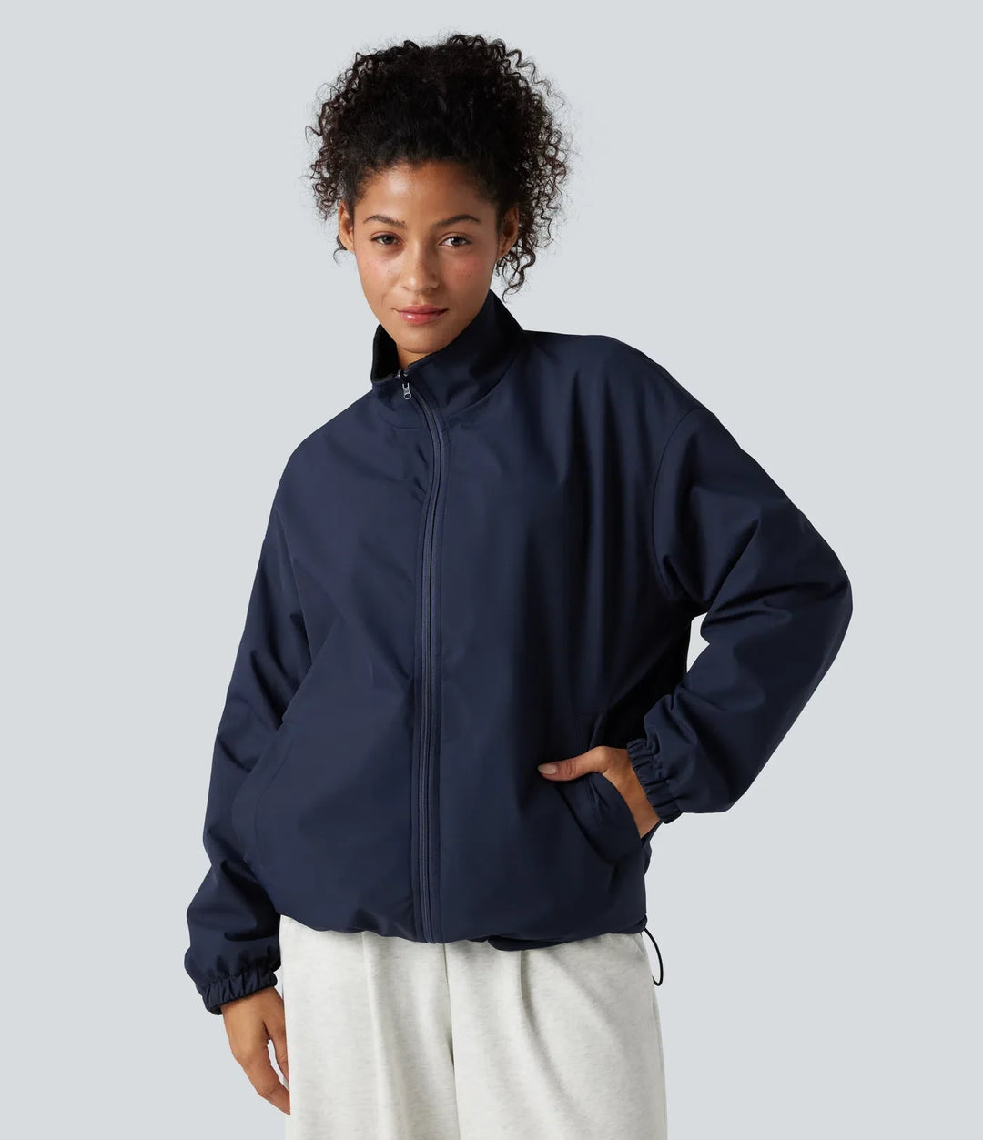 Vändbar hög hals långärmad dragkedja fleece vandringsjacka med fickor (två looks i en)