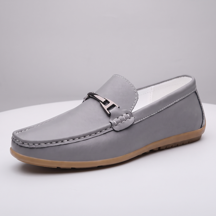 KLASSISKA LÄDERLOAFERS