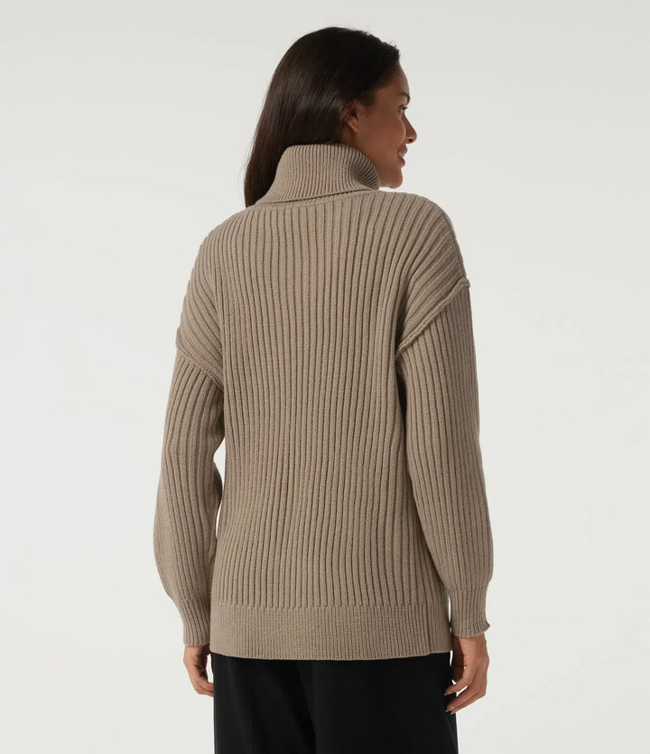 Hög hals långärmad nedhasad axel vardaglig ullblandning tröja
