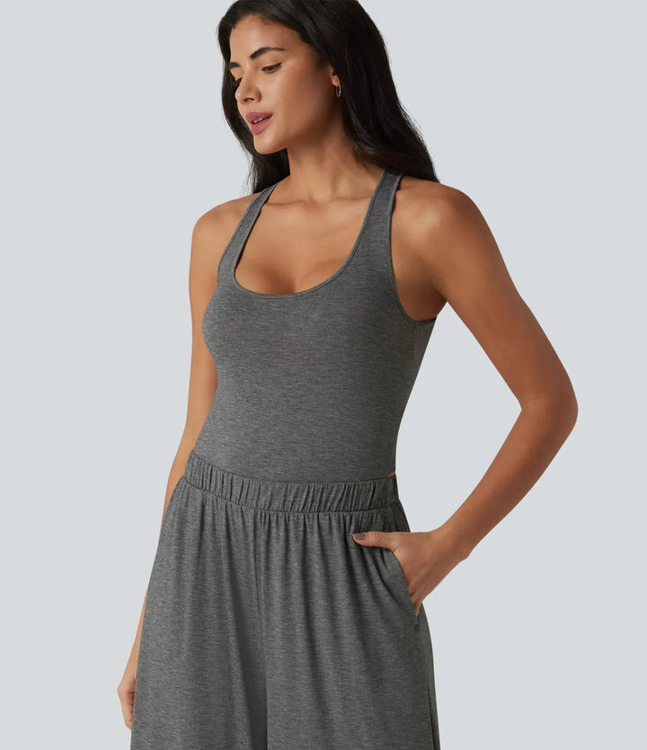 Korsad rygglös U-ringad ärmlös volangfåll fallande vardaglig jumpsuit med fickor-Easy Peezy