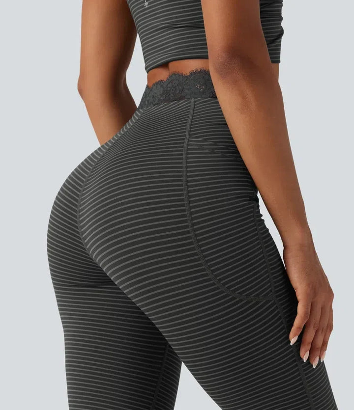 V-formad med hög midja kontrastspets rand yoga utsvängd leggings med fickor