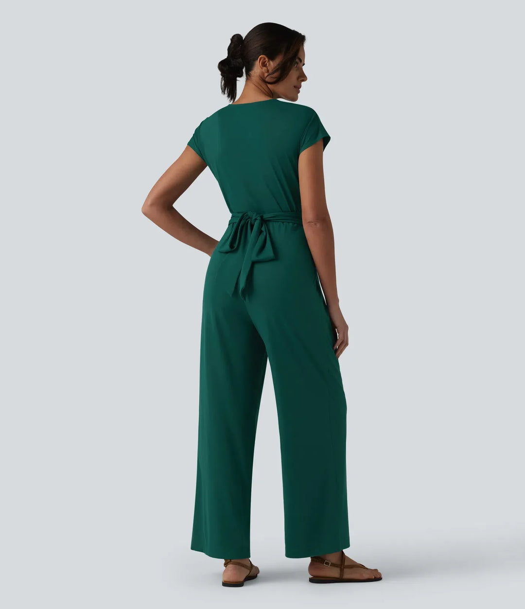 V-ringad kortärmad crossover knyt veckad arbetsjumpsuit med fickor-Easy Peezy