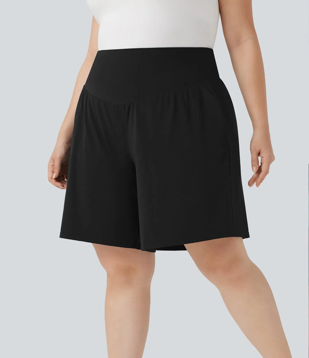 Plusstorlek SoftlyZero Airy med hög midja InstantCool yoga bermudashorts med fickor
