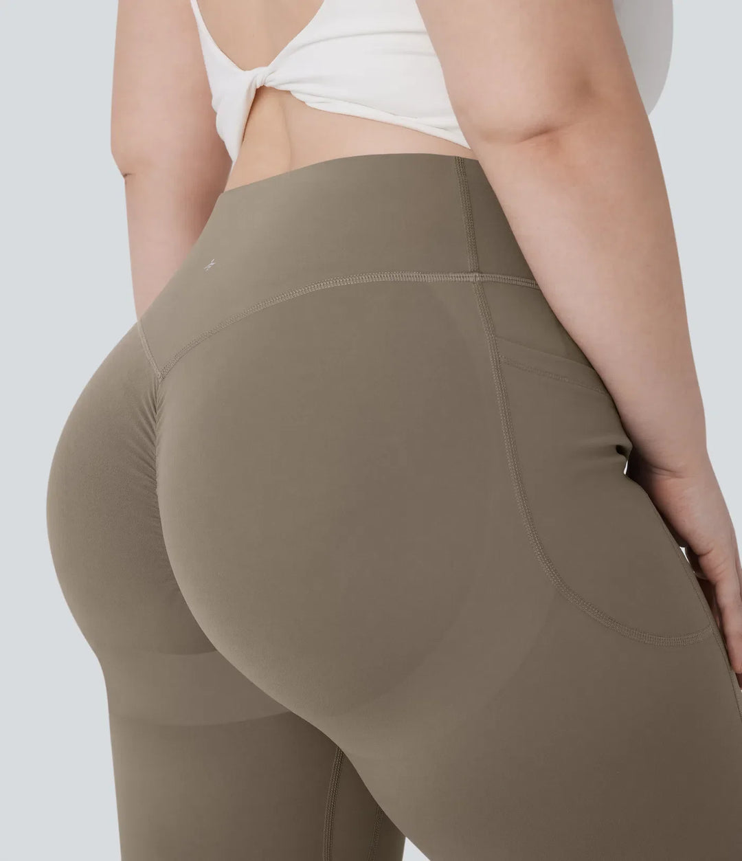 Lyckera UltraSculpt högmidjad scrunch med rumplyft magkontroll ficka formande yoga bootcut plusstorlek leggings