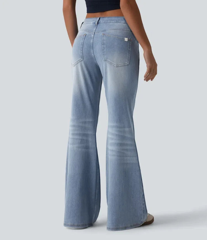 Halara Flex med låg midja utsvängd tvättad vardagsjeans med fickor