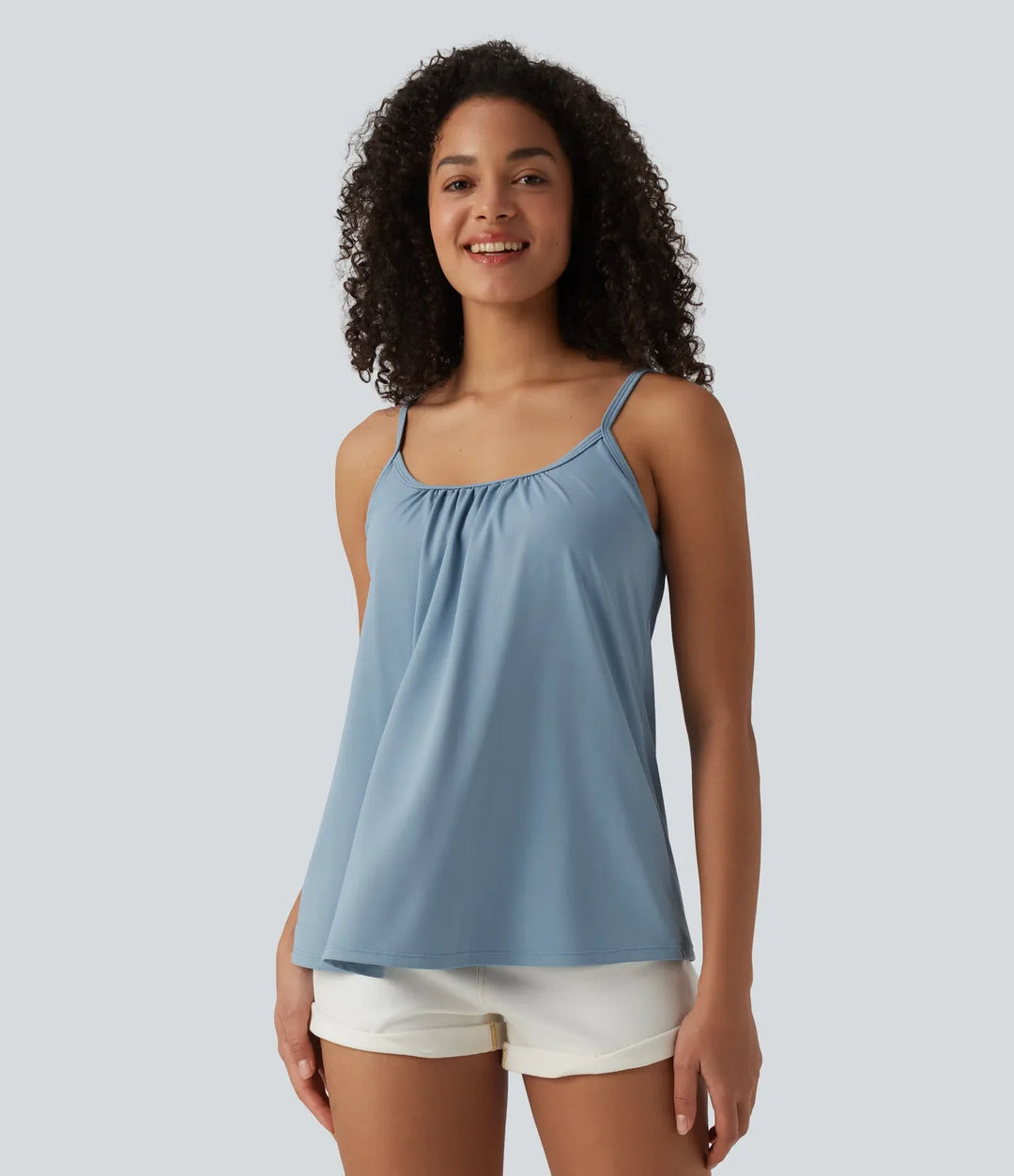 Justerbara axelband rynkat 2-i-1 inbyggd BH vardaglig camisole-topp