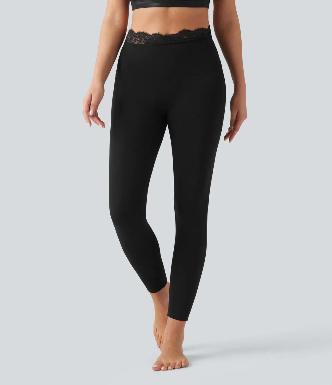 Halara UltraSculpt V-formad med hög midja kontrastspets yogaleggings med fickor