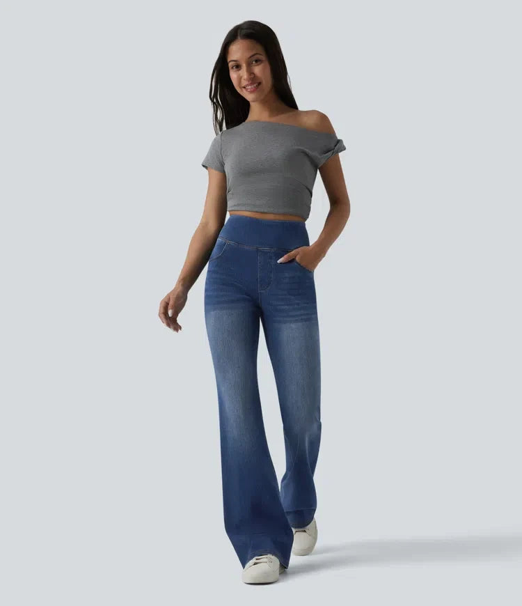 Halara Flex med hög midja och magkontroll för vardag utsvängd jeans med fickor