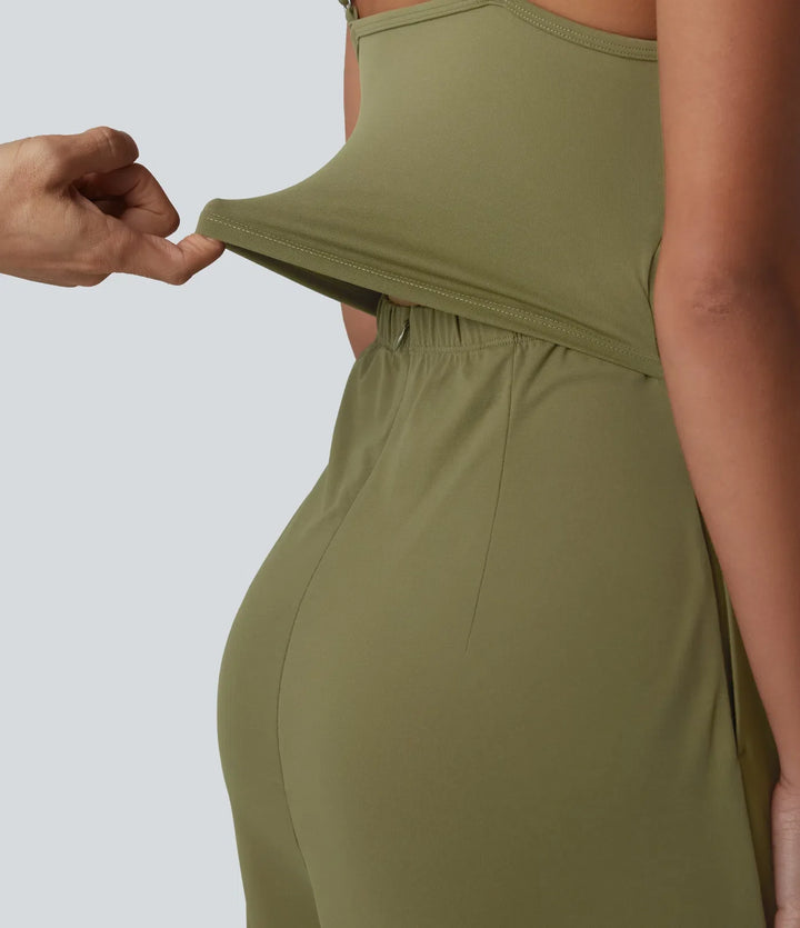 V-ringad inbyggd BH vardaglig slip jumpsuit med fickor-Easy Peezy Edition