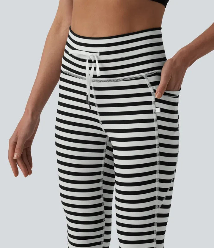 Med hög midja dragsko rand yogaleggings med fickor