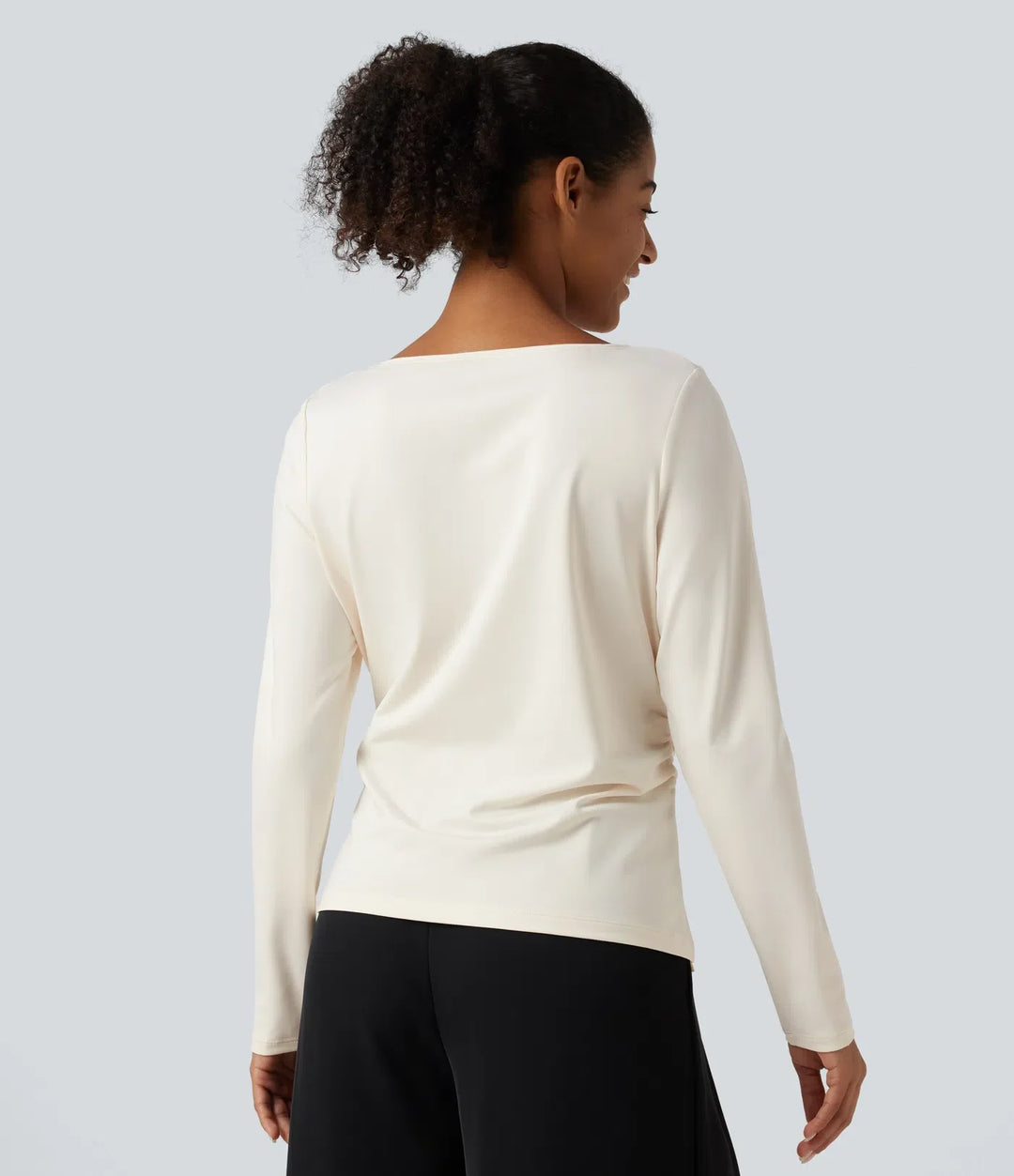 Asymmetrisk draperad halsringning långärmad rynklad slits fåll blus för arbete