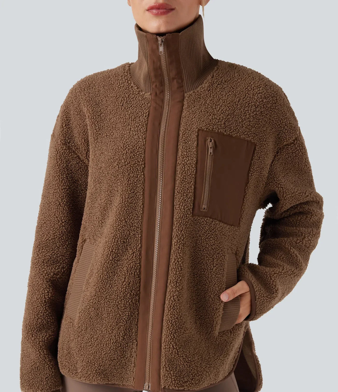 Långärmad hög-låg rundad fåll träning sherpajacka med fickor