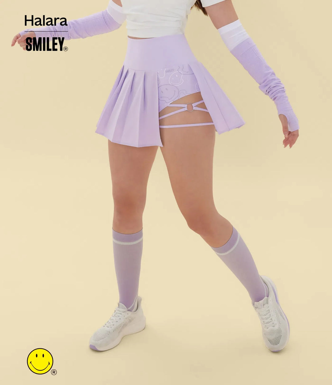 Halara X Smiley® Breezeful med hög midja plisserad 2-i-1 asymmetrisk fåll snabbtorkande mini danskjol med fickor