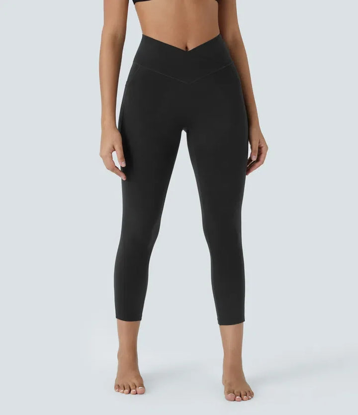 SoftlyZero högmidjad crossover ficka capri yogaleggings