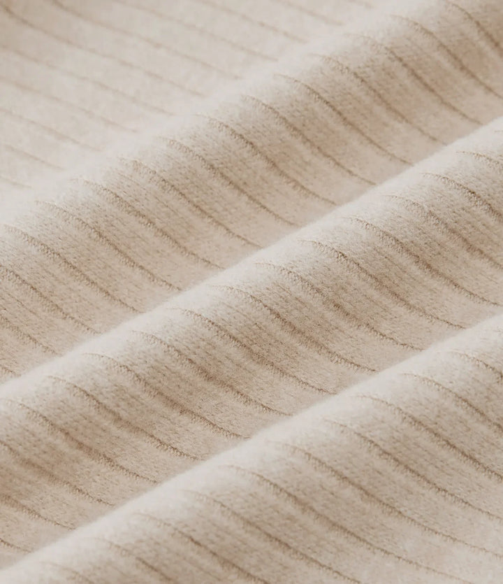Ribbstickad lång fladdermusärm rundad fåll vardaglig cardigan